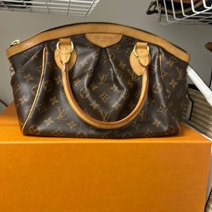 Louis Vuitton like new tivoli pm handbag